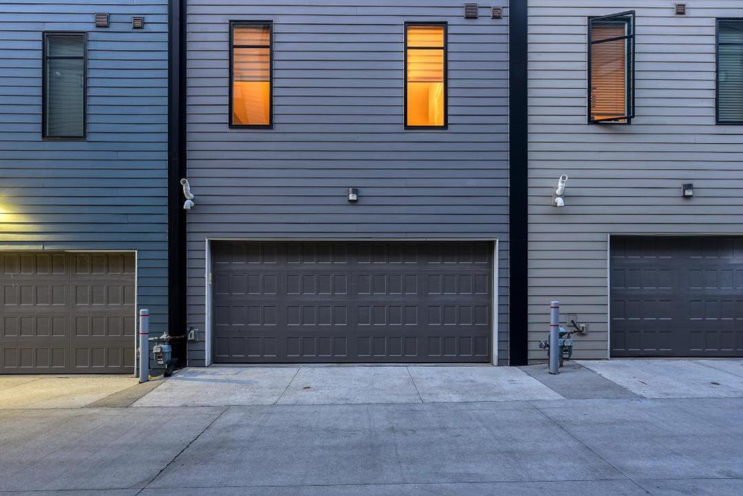 Casa de férias Modern Townhome Near Downtown Walk To Cws! Omaha