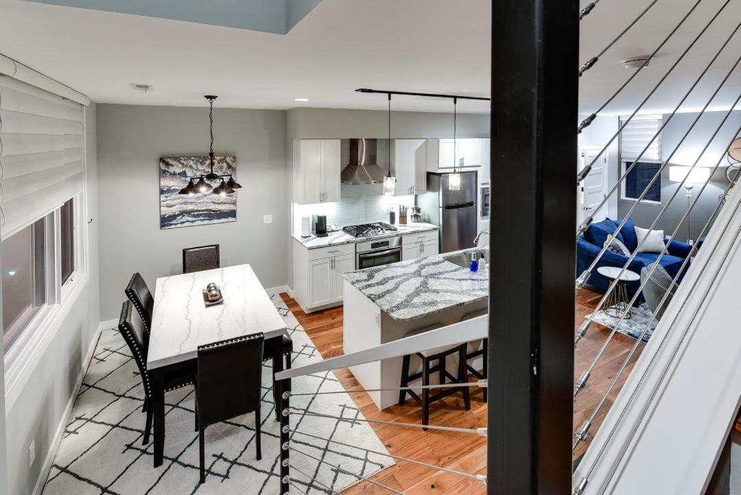 Casa de férias Modern Townhome Near Downtown Walk To Cws! Omaha